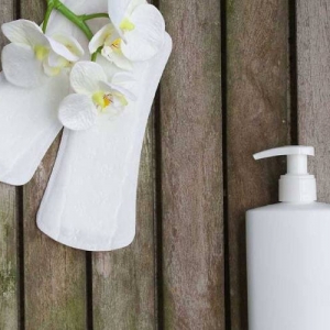 Cách vệ sinh vùng kín bị viêm nhiễm an toàn, hiệu quả nhất