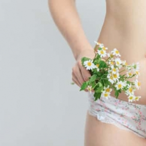 Nước hoa vùng kín nữ - Có nên dùng hay không? Top 5 sản phẩm được đánh giá tốt